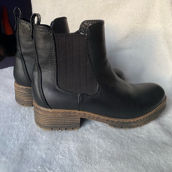 Maurice’s Chelsea Boot - Picture 4 of 4